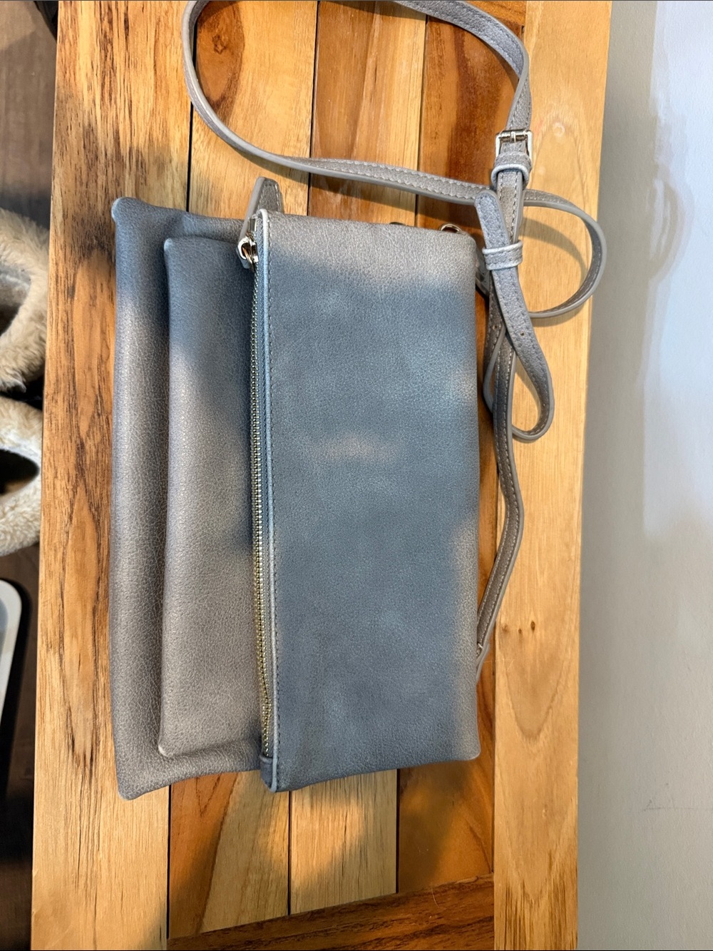 Minimalist Gray Crossbody Bag - Sleek Women's Shoulder Bag